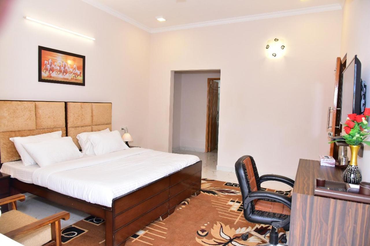 גורגאון Arkaya Inn מראה חיצוני תמונה