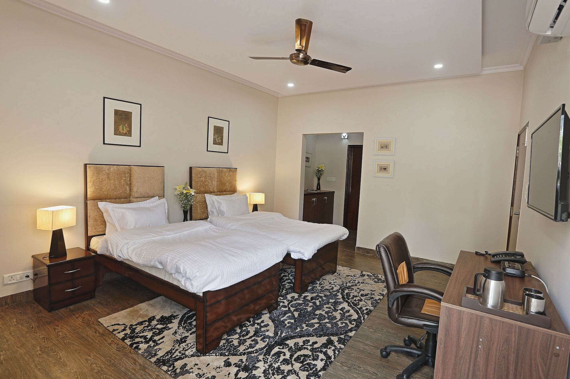 גורגאון Arkaya Inn מראה חיצוני תמונה